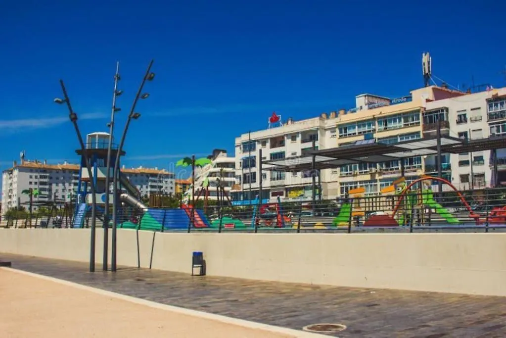 Spacious And Centrally Located Apartment In San Pedro De Alcantara Marbella