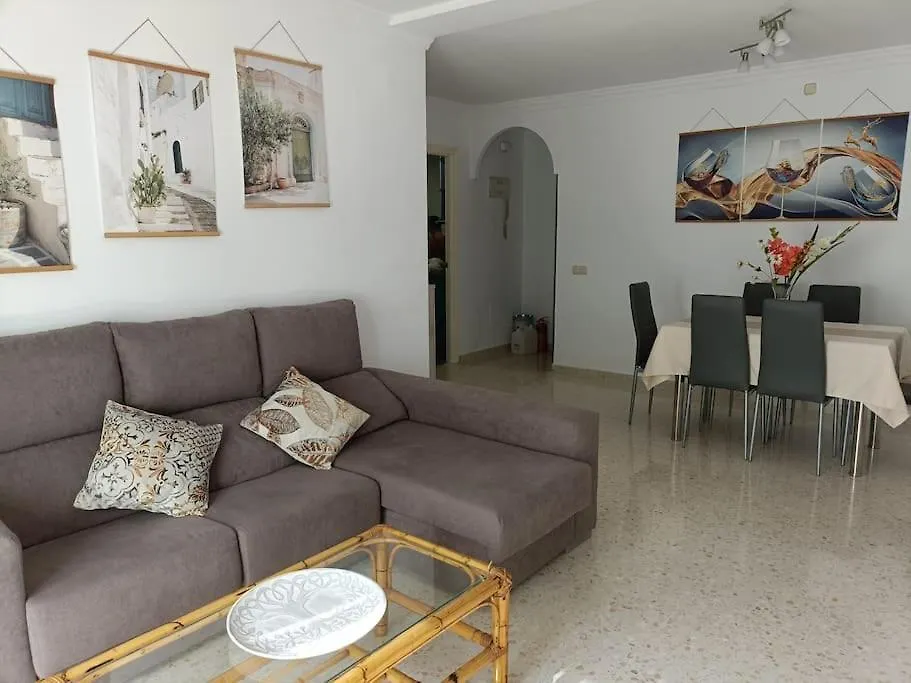 Spacious And Centrally Located Apartment In San Pedro De Alcantara Marbella